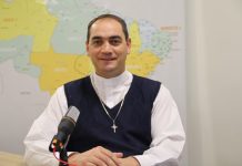 SÍNODO 2023: “SE QUEREMOS UMA IGREJA EM SAÍDA É PRECISO OUVIR OS QUE ESTÃO DENTRO, OS QUE ESTÃO FORA E AQUELES QUE NÃO PERTENCEM, MAS QUE A IGREJA QUER BUSCAR”