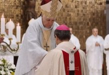 ARCEBISPO DE CASCAVEL (PR) RECEBE IMPOSIÇÃO DO PALIO EM CELEBRAÇÃO SOLENE