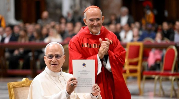 O Papa: educar é promover a dignidade, justiça e confiança num mundo em conflito