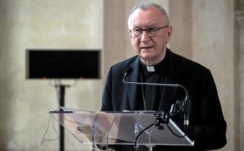 Parolin: necessária a contribuição de todos para a paz na Ucrânia