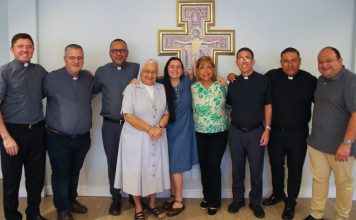 Equipe Dinamizadora da Catequese na América Latina se reúne na sede da CNBB, em Brasília