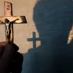 A sua vida parece escura? Veja como romper as trevas