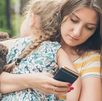 Hiperconectividade: como é ser pai/mãe na era digital?