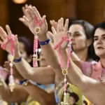 Terço das Mulheres no Santuário Nacional de Aparecida reúne 35 mil romeiras