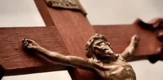 Igreja dá início ao Tríduo Pascal: a culminância de todo o ano litúrgico